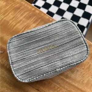 CHANEL Classic Tweeted Holiday Makeup Bag (New)